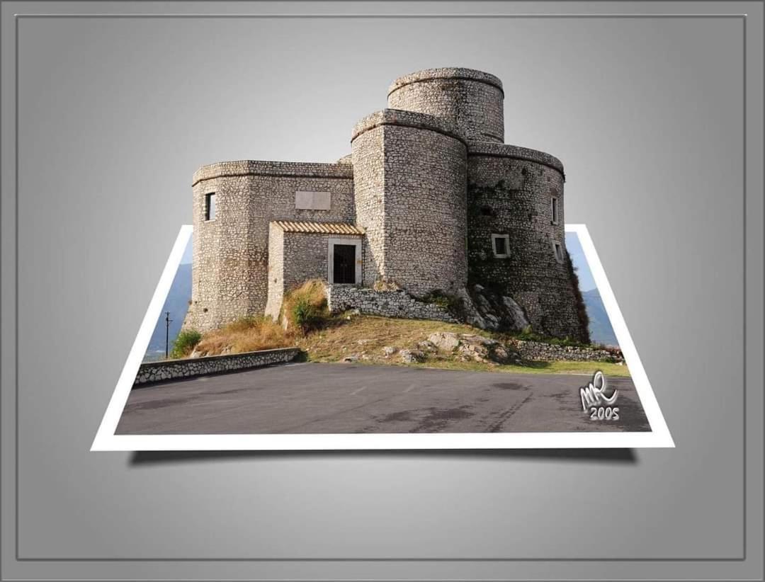 B&B Tre Passi Dalla Torre Монтесаркьо Экстерьер фото
