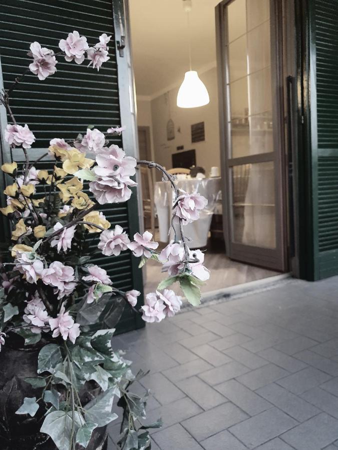 B&B Tre Passi Dalla Torre Монтесаркьо Экстерьер фото