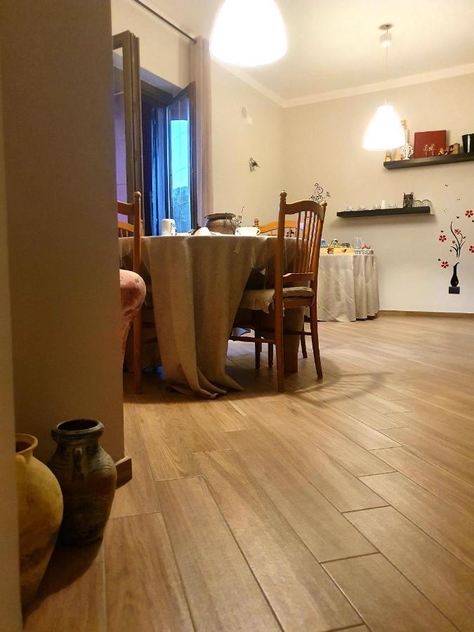 B&B Tre Passi Dalla Torre Монтесаркьо Экстерьер фото