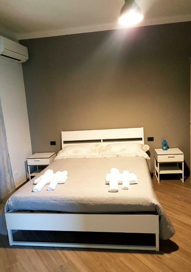 B&B Tre Passi Dalla Torre Монтесаркьо Экстерьер фото