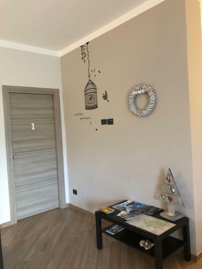 B&B Tre Passi Dalla Torre Монтесаркьо Экстерьер фото