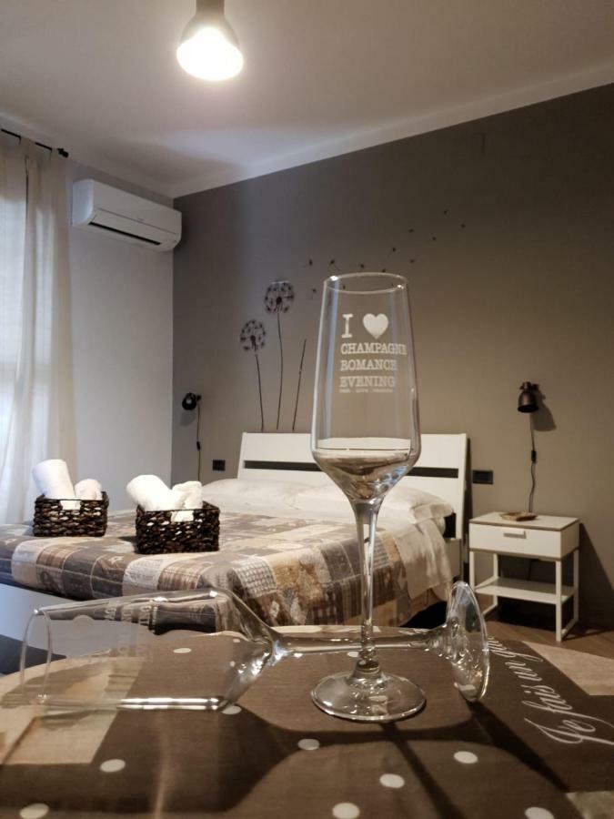 B&B Tre Passi Dalla Torre Монтесаркьо Экстерьер фото